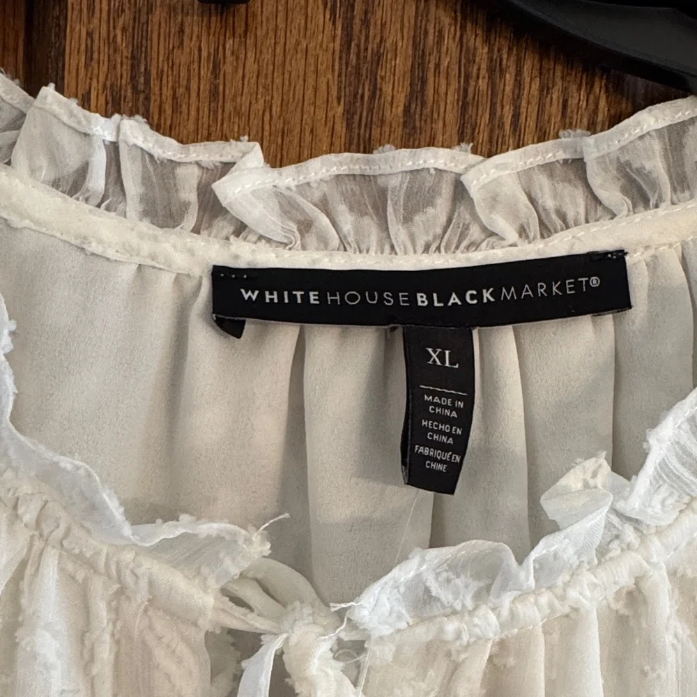 White House Black Market - Picture 2 of 3